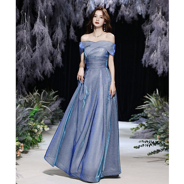 ชุดราตรี ชุดราตรีสวยหรู แบบ ทันสมัย Evening dress
