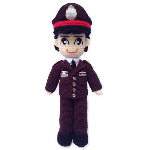 ตุ๊กตาถักตำรวจผู้ชาย