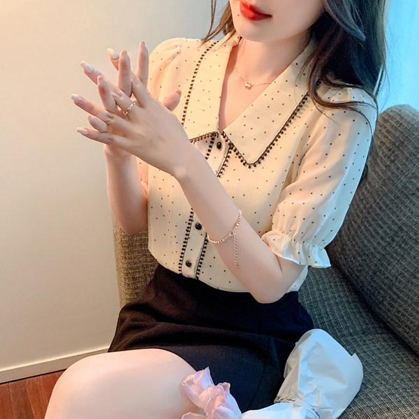 เสื้อลูกไม้ แขนสั้น