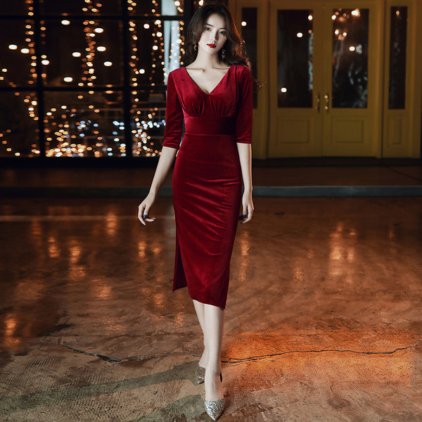 ชุดราตรี ชุดราตรีสวยหรู แบบ ทันสมัย Evening dress