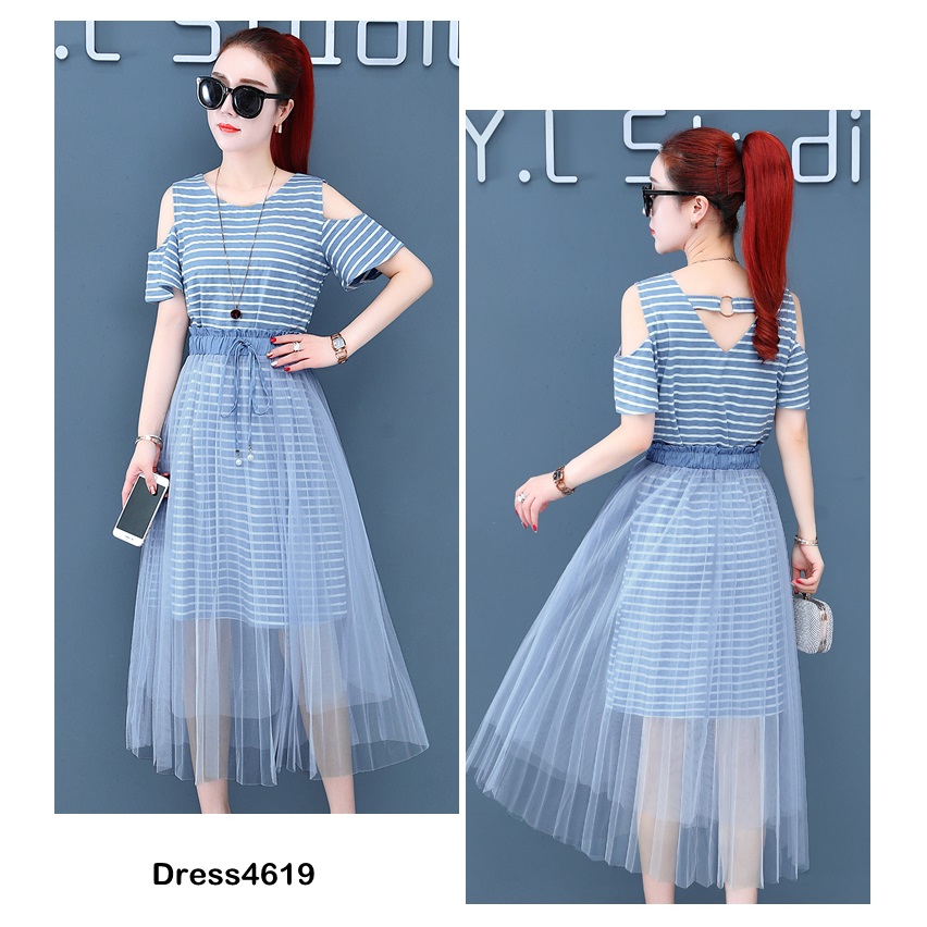 Dress4619 เซ็ท(เดรส+กระโปรง) เดรสยาวเว้าไหล่ลายริ้วสีฟ้าขาวผ้านุ่มยืดหยุ่นสูง+กระโปรงยาวผ้ามุ้งสองชั้นเอวยางยืดสีฟ้าเข้าชุด งานน่ารักเก๋ๆ ดูดีไม่ซ้ำใคร แมทช์ได้ลงตัว ใส่ได้ทุกโอกาส