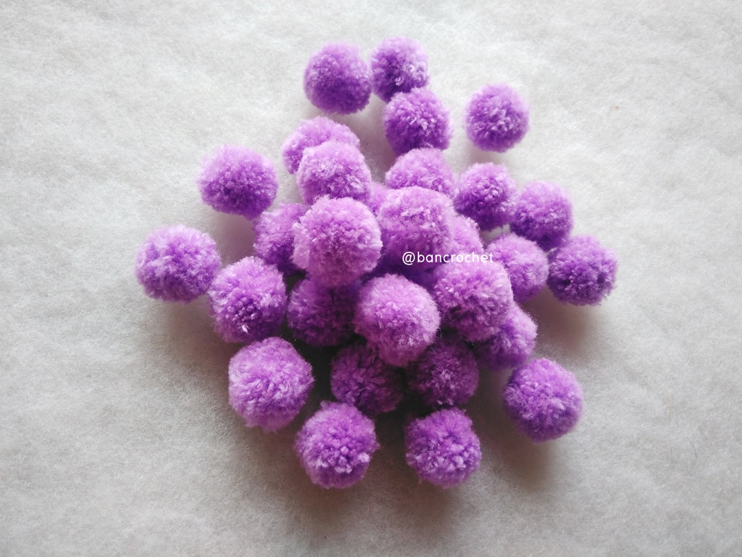 ปอมปอมไหมพรม ขนาด 2.5-3 ซม pom poms crochet ม่วงอ่อน 2.5-3 ซม.