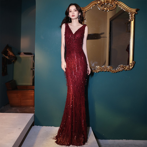 ชุดราตรี ชุดราตรีสวยหรู แบบ ทันสมัย Evening dress