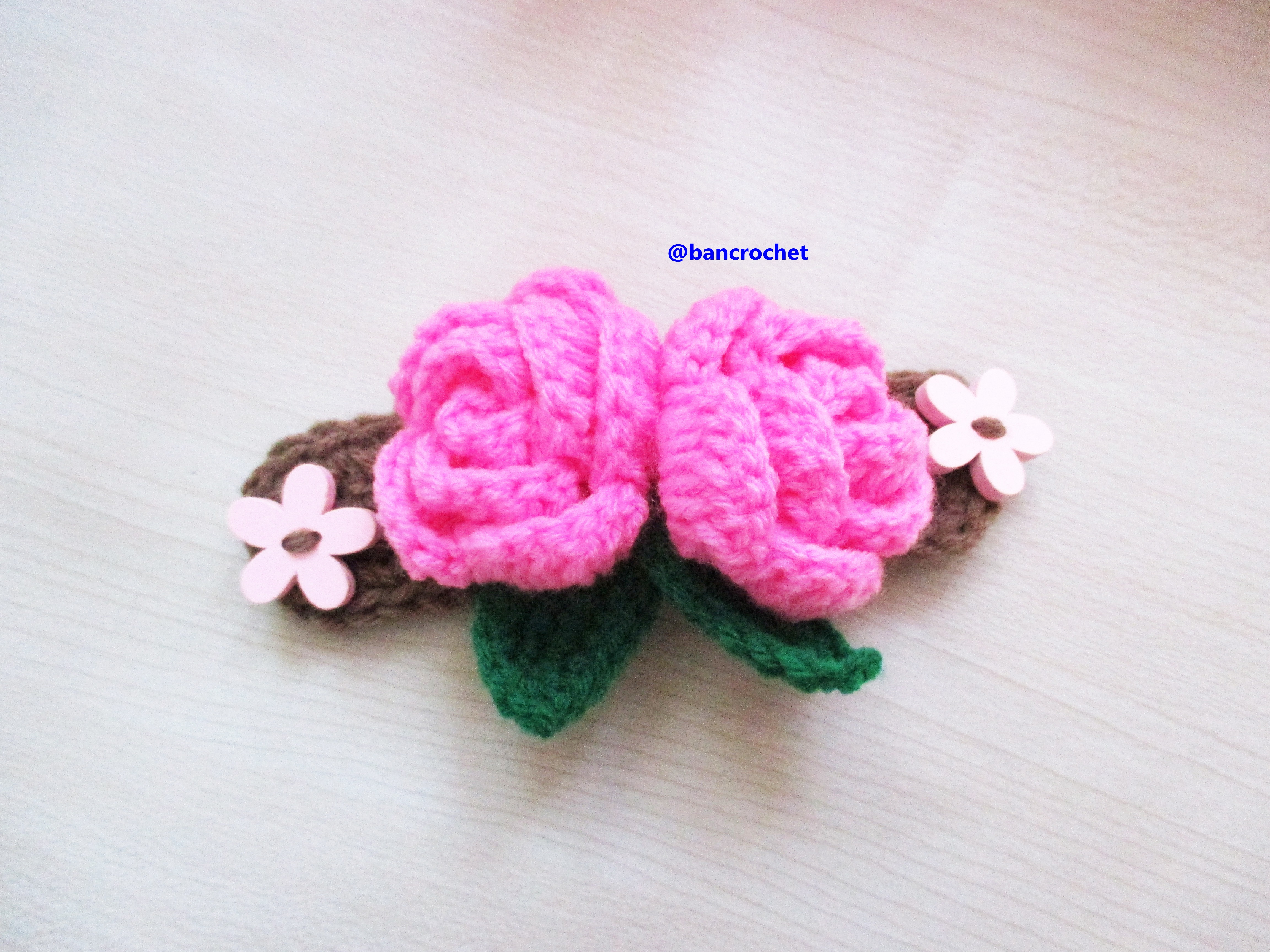 Bancrochet ที่คล้องสายหน้ากากอนามัย หรือหน้ากากผ้าถักโครเชต์ ไม่เจ็บหลังหู mask mates crochet หลากสี 3.5 นิ้ว