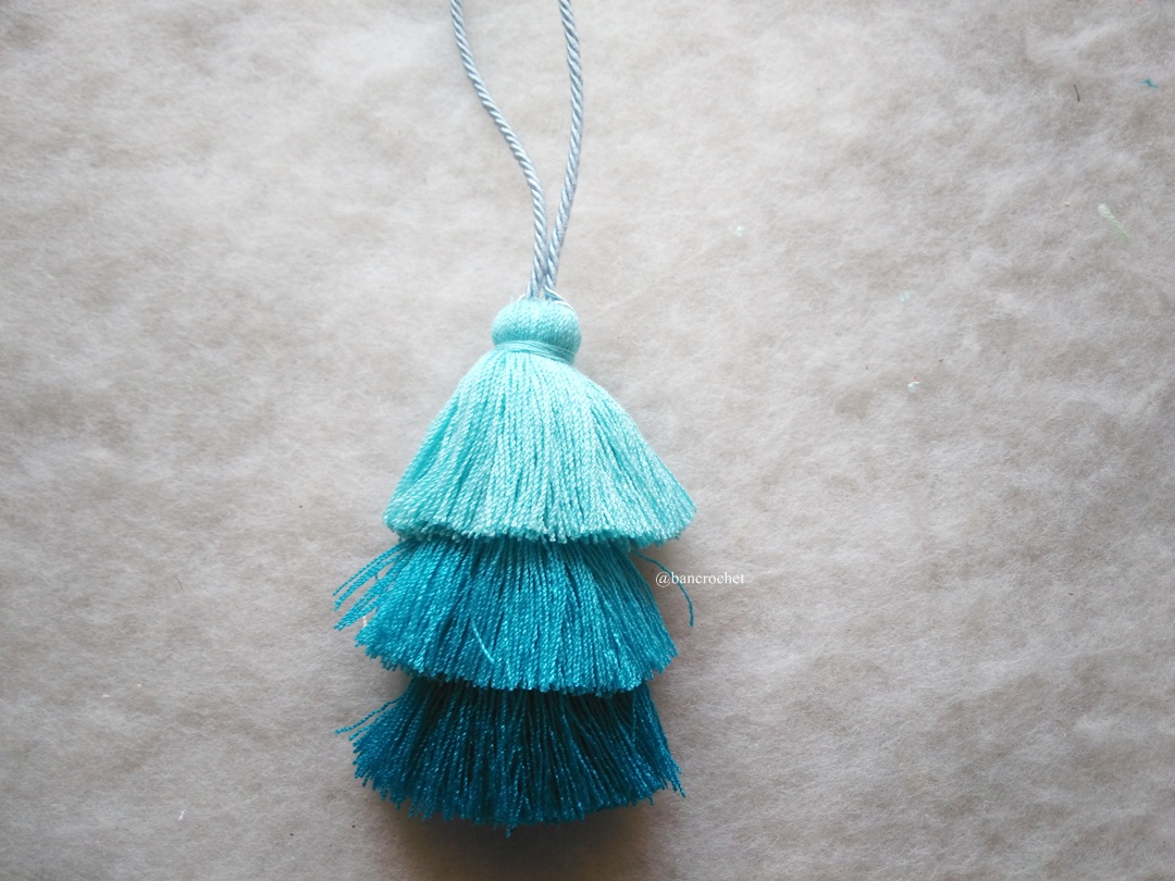 พวงกญแจพู่แขวนกระเป๋า Tassel keychains หลากสี 5.5-6 นิ้ว