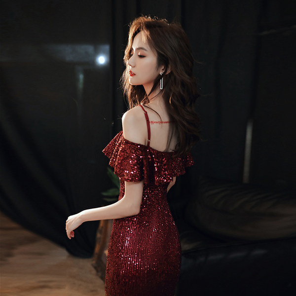 ชุดราตรี ชุดราตรีสวยหรู แบบ ทันสมัย Evening dress