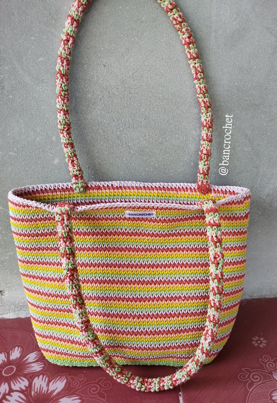 Bancrochet กระเป๋าถักโครเชต์ crochet bag หลากสี 24*32*9 สาย29 cm