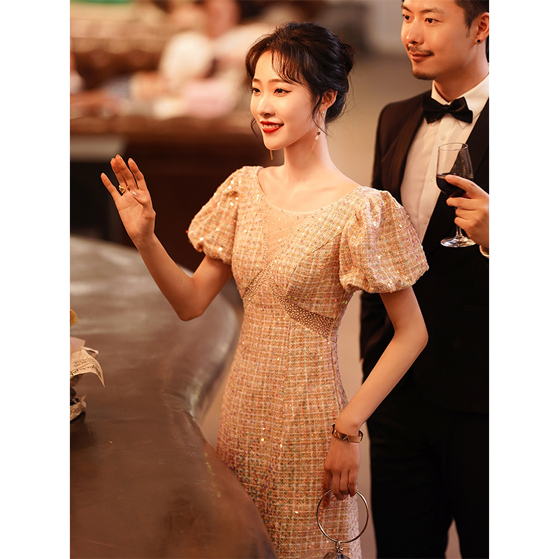 ชุดราตรี ชุดราตรีสวยหรู แบบ ทันสมัย Evening dress