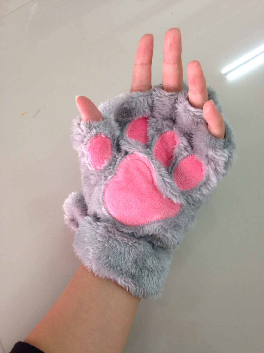 ถุงมือกันหนาว ขนแมวนุ่มๆ ใครชอบแนวแบ๊วๆ ห้ามพลาด