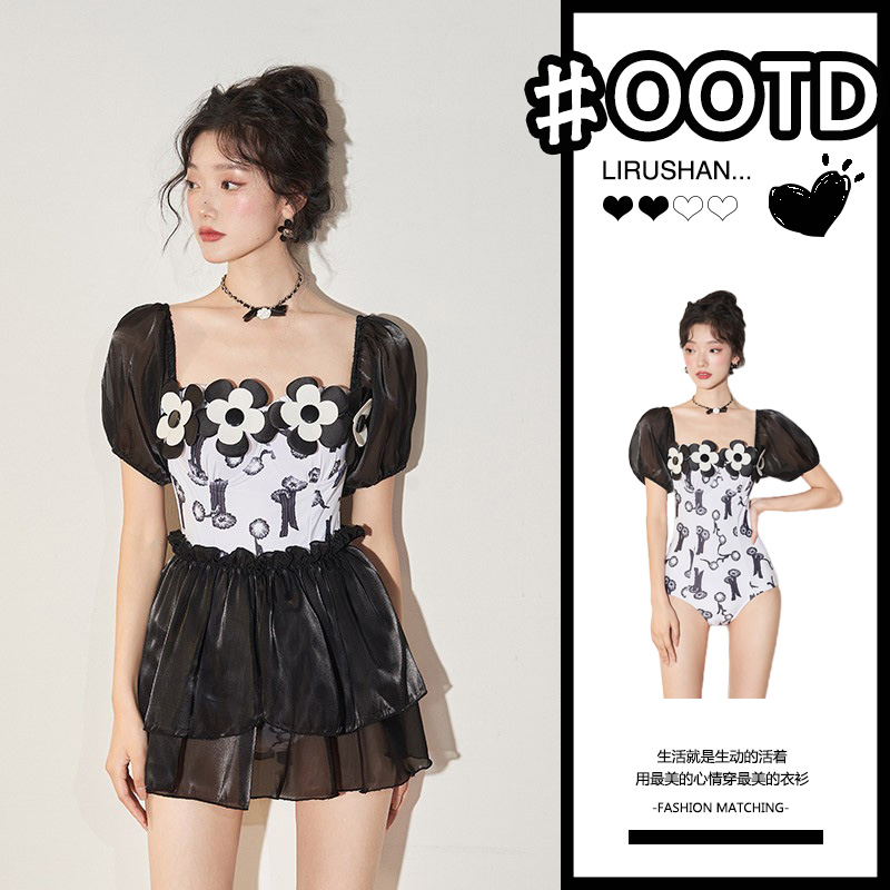 ชุดว่ายน้ำผู้หญิง ชุดว่ายน้ำน่ารัก Bikini ชุดไปทะเล