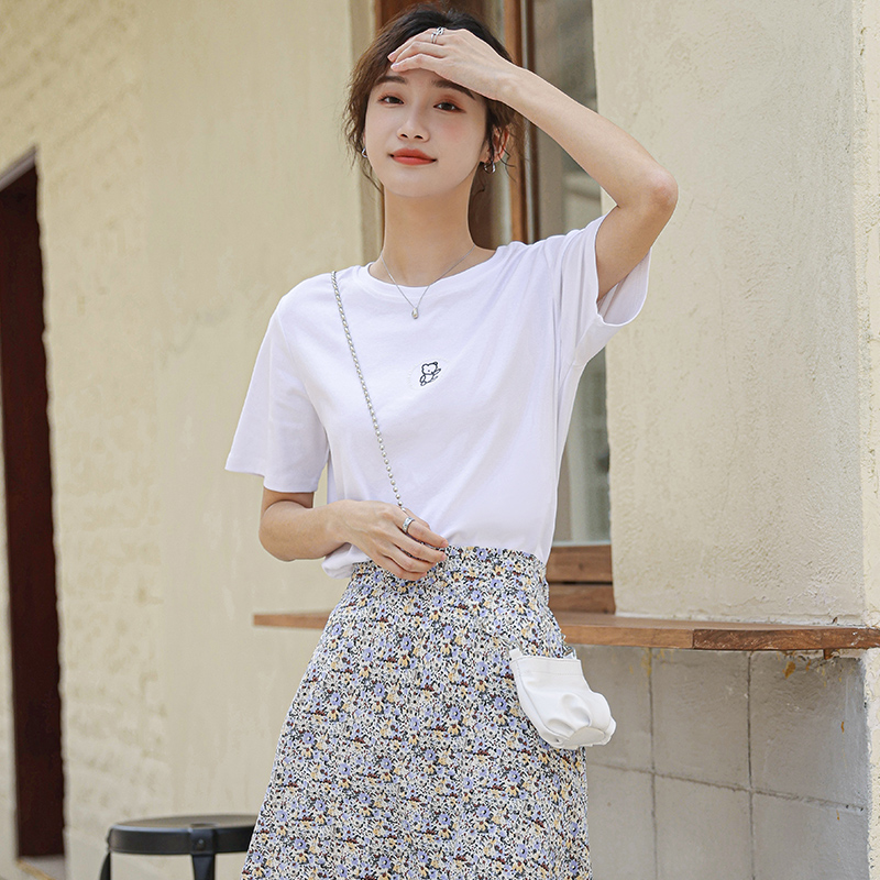 เสื้อผ้าวัยรุ่นเกาหลี เสื้อยืดวัยรุ่นผู้หญิง มีขนาด S M L XL