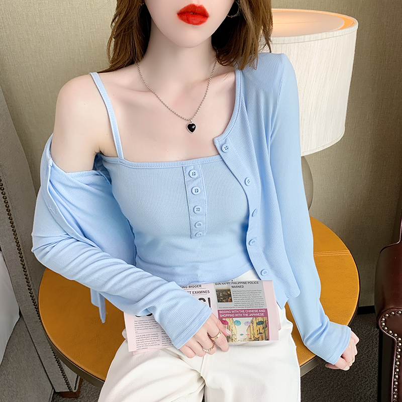 เสื้อเชิ้ตผู้หญิงแขนยาว เสื้อเชิ้ตผู้หญิงใส่ทํางาน 390 บาทต่อชิ้น ฟรีค่าจัดส่ง