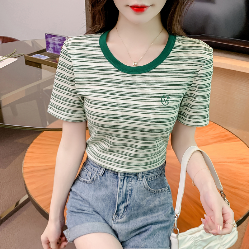 เสื้อผ้าวัยรุ่นเกาหลี เสื้อยืดวัยรุ่นผู้หญิง มีขนาด S M L XL