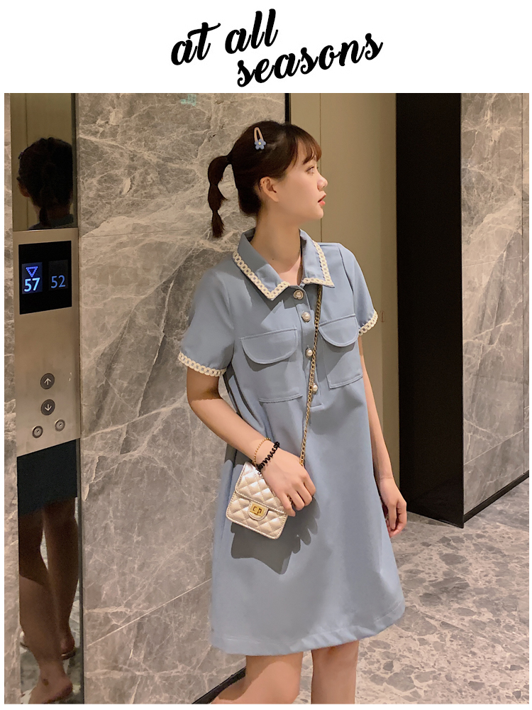 Dress4563 เดรสคอปกกระดุมหน้าสีพื้น ดีเทลแต่งแถบลูกไม้ปกและปลายแขน กระเป๋าอก ผ้าโพลีเนื้อดีใส่สบาย ผ้ามีน้ำหนักทิ้งตัว งานสวยใส่ง่าย ทรงนี้น่ารักมีติดตู้ไว้ใส่ได้เรื่อยๆ มี 2 สี ฟ้า, ดำ