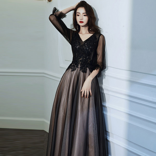 ชุดราตรี ชุดราตรีสวยหรู แบบ ทันสมัย Evening dress