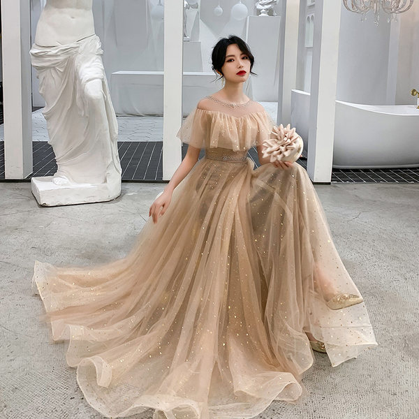 ชุดราตรี ชุดราตรีสวยหรู แบบ ทันสมัย Evening dress