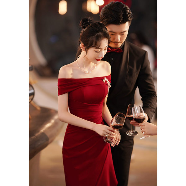 ชุดราตรี ชุดออกงาน ดีไซน์หรู แบรนด์ Angel