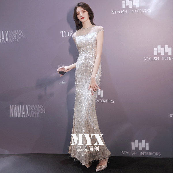 ชุดราตรี ชุดราตรีสวยหรู แบบ ทันสมัย Evening dress