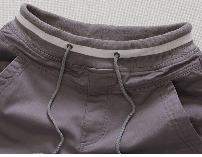 กางเกงขาสั้นผู้ชาย กางเกงขาสามส่วน กางเกงแฟชั่น สีเทา ยอดนิยม Matt ได้กับเสื้อทุกสี กางเกงวัยรุ่น เท่ ๆ เอวยางยืด ใส่เที่ยว ใส่อยู่บ้าน มีสไตล์ 641470_5