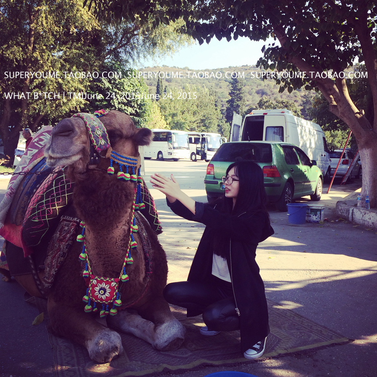 เสื้อกันหนาว ทรงเก๋ มีฮู้ด ผ้าสำสีเนื้อนุ่ม ใส่คลุมสวยๆในวันสบายๆค่าา พร้อมส่งจ้า