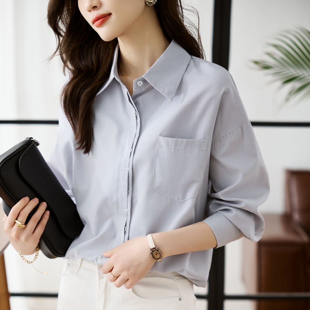 เสื้อเชิ้ตผู้หญิงแขนยาว เสื้อเชิ้ตผู้หญิงใส่ทํางาน 390 บาทต่อชิ้น ฟรีค่าจัดส่ง