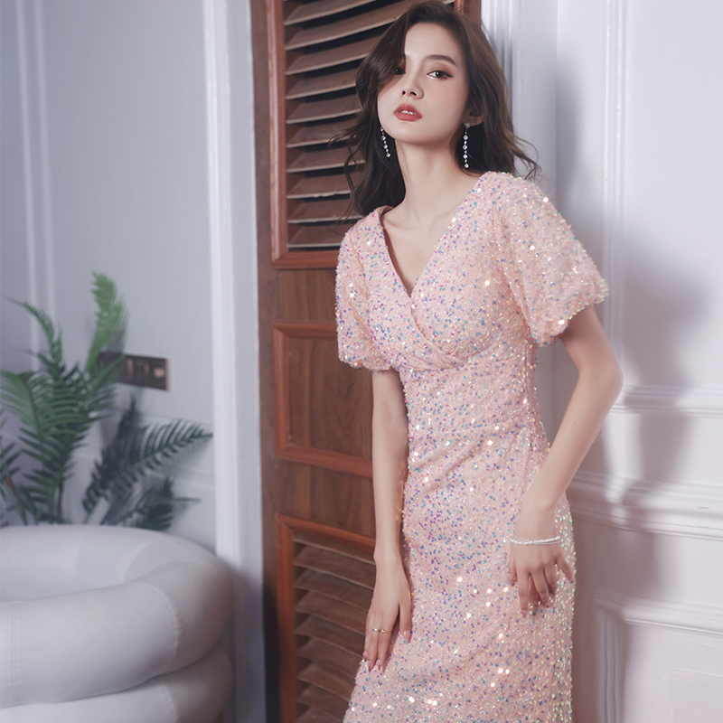 ชุดราตรี ชุดราตรีสวยหรู แบบ ทันสมัย Evening dress