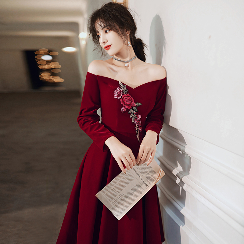 ชุดราตรี ชุดราตรีสวยหรู แบบ ทันสมัย Evening dress