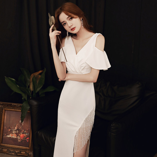 ชุดราตรี ชุดราตรีสวยหรู แบบ ทันสมัย Evening dress