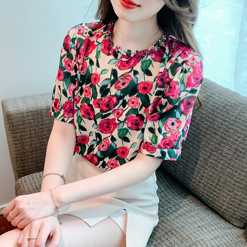 เสื้อเชิ้ตผู้หญิงแขนยาว เสื้อเชิ้ตผู้หญิงใส่ทํางาน 390 บาทต่อชิ้น ฟรีค่าจัดส่ง