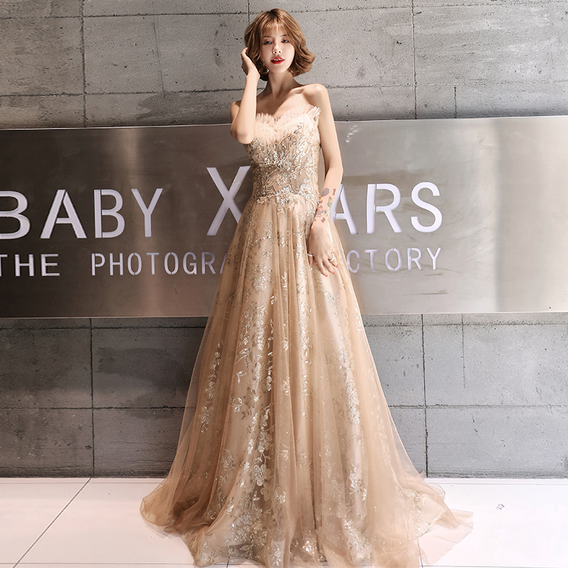 ชุดราตรี ชุดราตรีสวยหรู แบบ ทันสมัย Evening dress