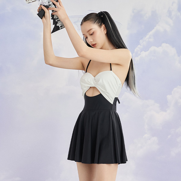 ชุดว่ายน้ำผู้หญิง ชุดว่ายน้ำน่ารัก Bikini ชุดไปทะเล
