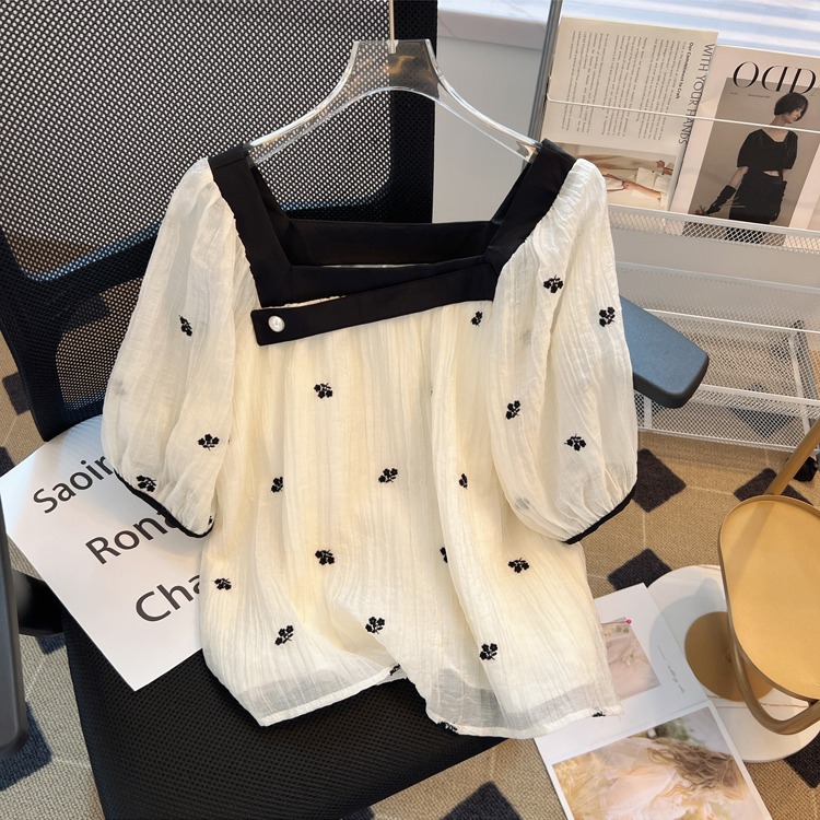เสื้อเชิ้ตผู้หญิงใส่ทํางาน 390 บาทต่อชิ้น ฟรีค่าจัดส่ง