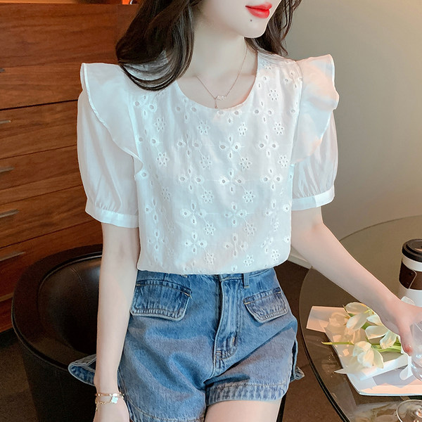 เสื้อลูกไม้ แขนสั้น
