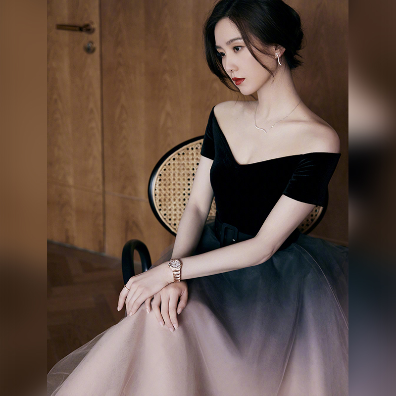 ชุดราตรี ชุดราตรีสวยหรู แบบ ทันสมัย Evening dress