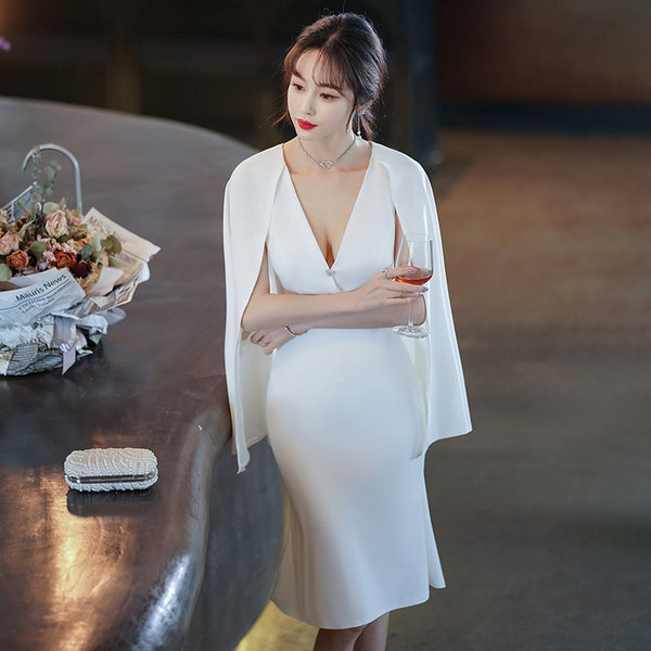 ชุดราตรี ชุดราตรีสวยหรู แบบ ทันสมัย Evening dress