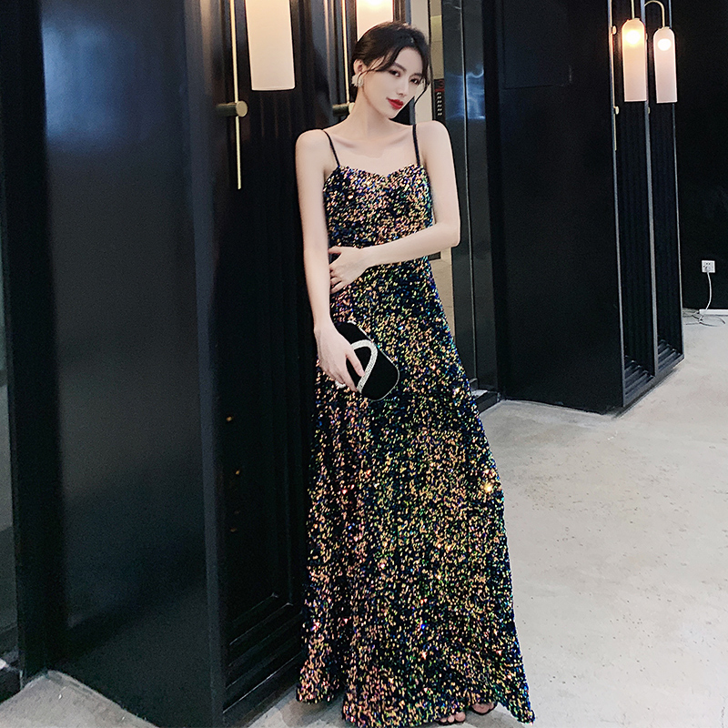 ชุดราตรี ชุดราตรีสวยหรู แบบ ทันสมัย Evening dress