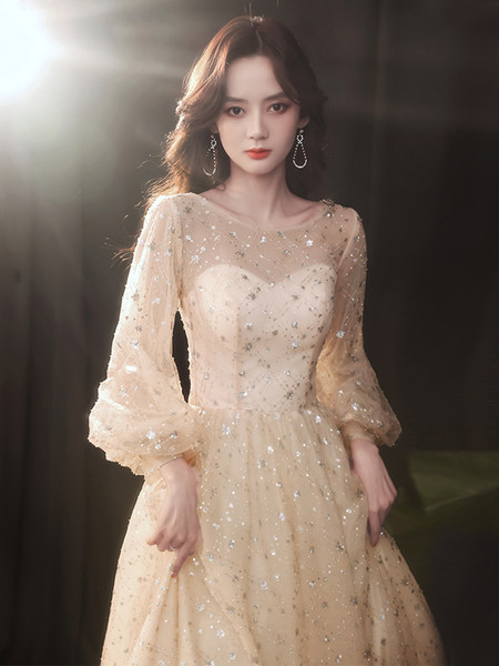 ชุดราตรี ชุดราตรีสวยหรู แบบ ทันสมัย Evening dress
