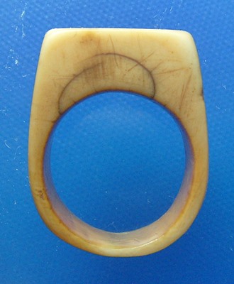 พระปิดตางาแกะแหวน