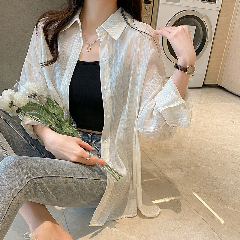 เสื้อเชิ้ตแขนยาววัยรุ่น ลายสวยๆ แบรนด์ YIL AN