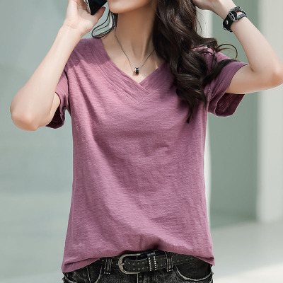 เสื้อยืดวัยรุ่น