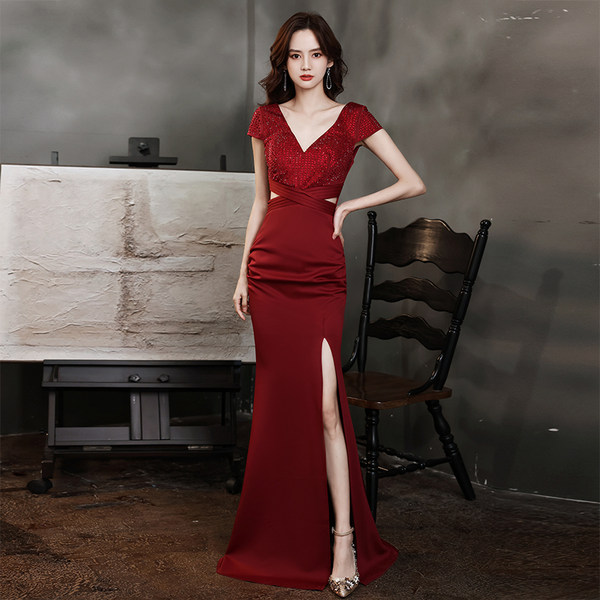 ชุดราตรี ชุดราตรีสวยหรู แบบ ทันสมัย Evening dress