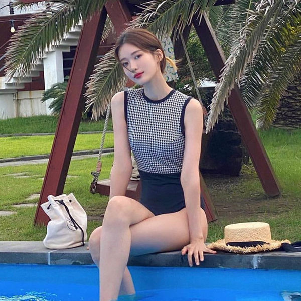 ชุดว่ายน้ำผู้หญิง ชุดว่ายน้ำน่ารัก Bikini ชุดไปทะเล