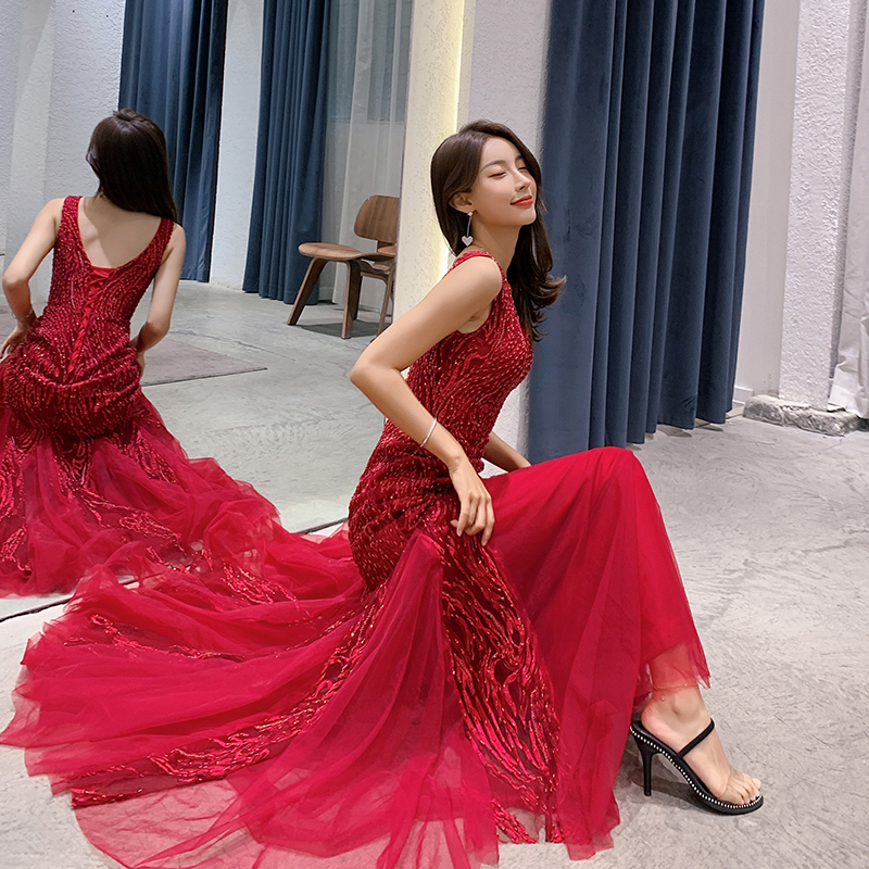 ชุดราตรี ชุดราตรีสวยหรู แบบ ทันสมัย Evening dress