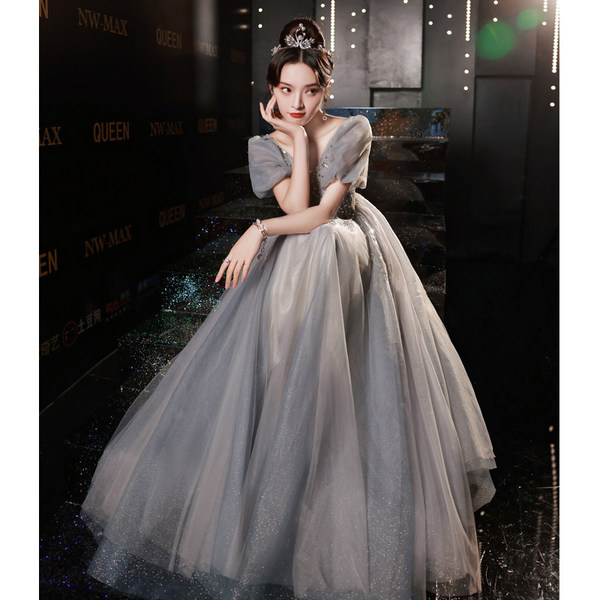 ชุดราตรี ชุดราตรีสวยหรู แบบ ทันสมัย Evening dress