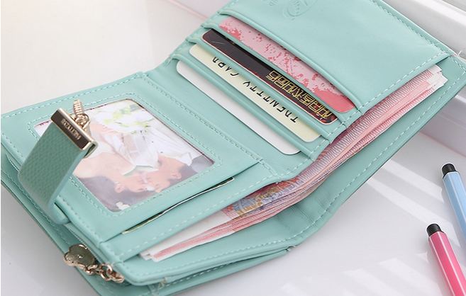 กระเป๋าสตางค์ผู้หญิง ใบสั้น กระเป๋าสตางค์ ใบเล็ก ห้อย จี้ดอกโคลเว่อร์ ดอกไม้ แห่งความโชคดี กระเป๋าสตางค์ วัยรุ่น เด็กมหาลัย เด็กมัธยม แบบสวยค่ะ 411066