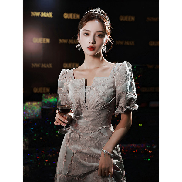 ชุดราตรี ชุดราตรีสวยหรู แบบ ทันสมัย Evening dress