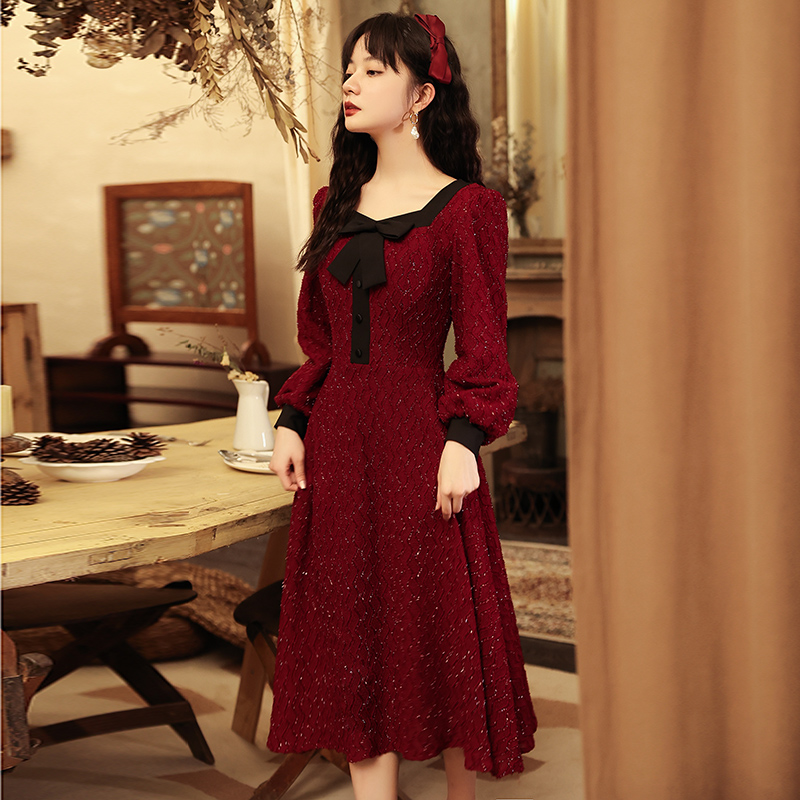 ชุดราตรี ชุดราตรีสวยหรู แบบ ทันสมัย Evening dress