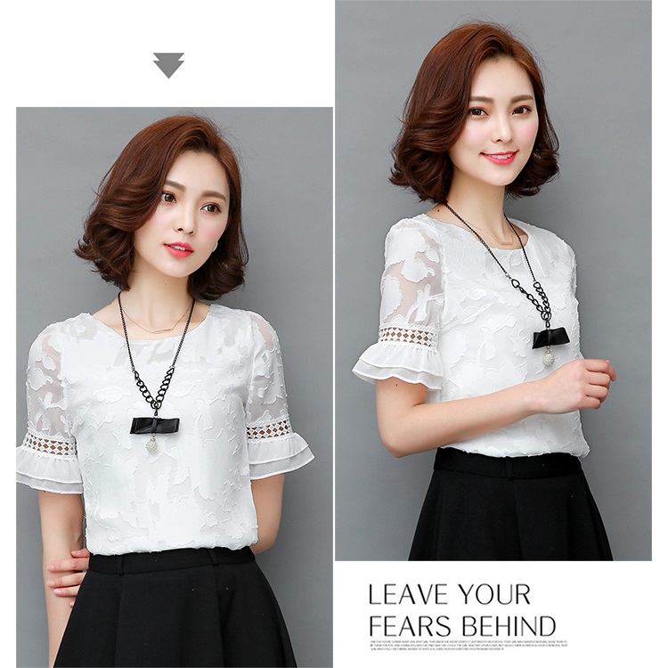 Blouse3843 เสื้อชีฟองลายดอกไม้สีพื้นขาว มี Texture ในตัว แขนระบายแต่งลูกไม้ มีซับในเนื้อหนาอย่างดี ผ้าเนื้อดีนุ่มใส่สบาย ใส่เที่ยว/ใส่ทำงานได้