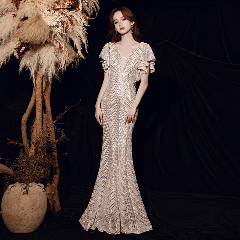 ชุดราตรี ชุดราตรีสวยหรู แบบ ทันสมัย Evening dress