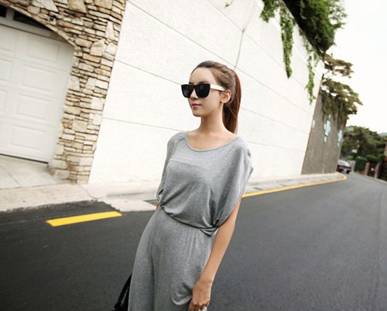 Maxi Dress แม็กซี่เดรสยาว สีเทา โชว์หลัง มาพร้อมเกาะอกสีดำ เก๋ไก๋สุดๆ ผ้าเนื้อดี ทิ้งตัว black